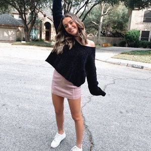 Meet your Posher, Mia